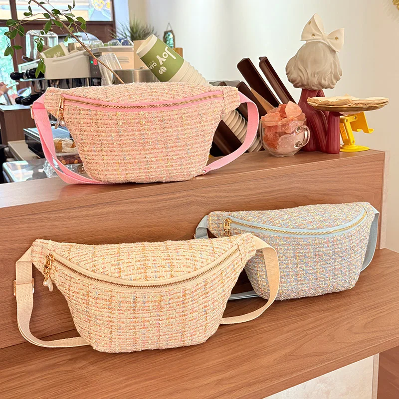 

Plush Fabric Women's Waist Shoulder Crossbody Bag Fashion Lambs Wool Fluffy Fur Winter Female Designer Chest Pouch