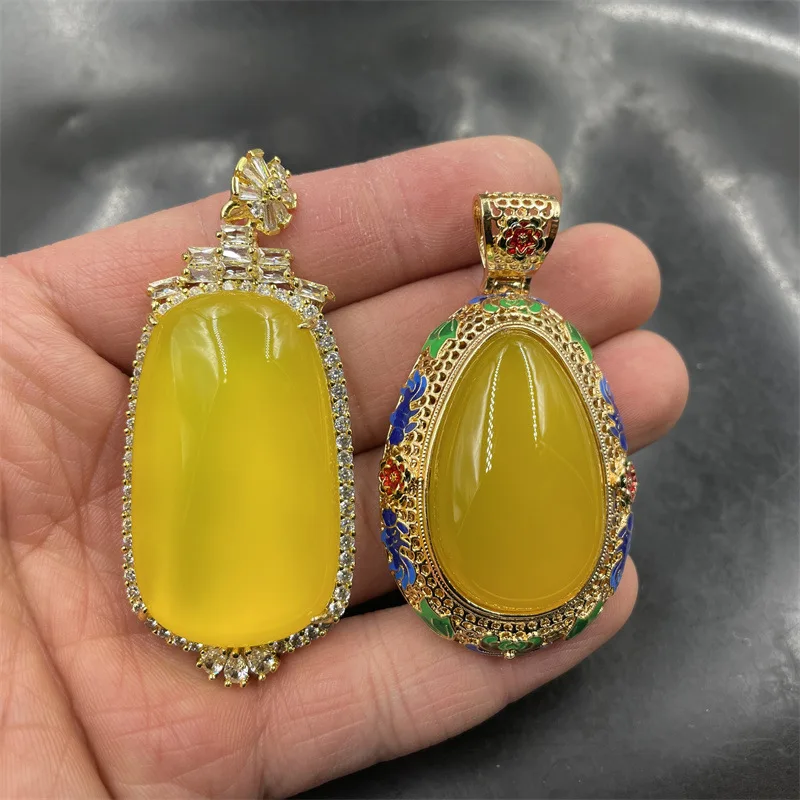 

Inlaid Yellow Agate-Shaped Women's Canary Stone Drop Pendant Sweater Chain