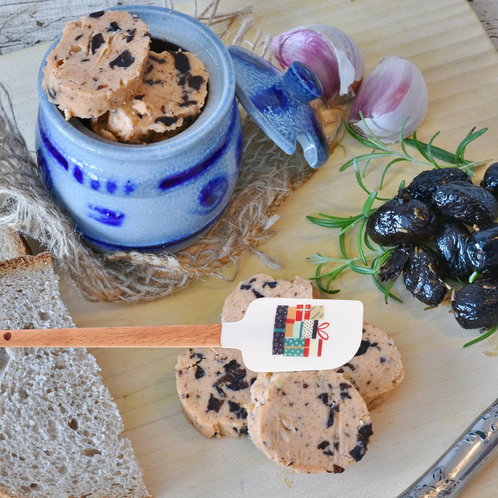 

3Pcs Cake Spatula Silicone and Wood Handle Baking Tools for Stirring Serving Flipping Non-Stick Kitchen Utensils Christmas