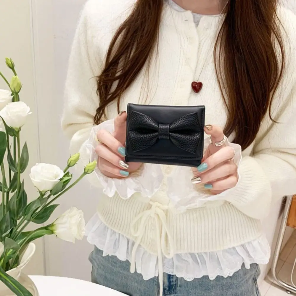 携帯用PUレザー可愛いリボンショートウォレット韓国風プリント折りたたみ財布銀行カードバッグコインパースカードホルダー旅行