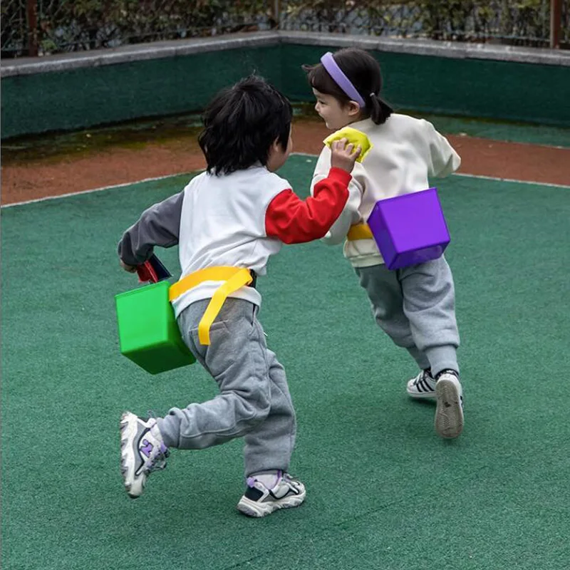 ベルトバケツおもちゃサンドバッグ投げゲーム幼稚園屋外感覚トレーニングスポーツランニングとダッジインタラクティブチェイスゲーム