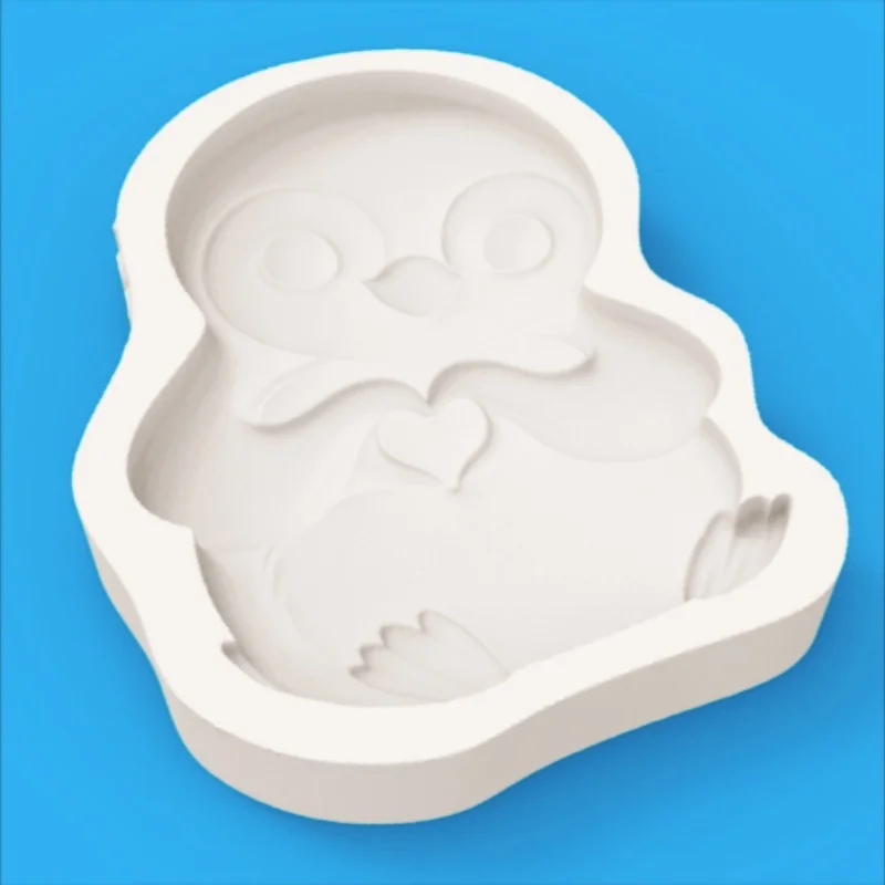 Penguin with Hands Gestureing in a Heart Shape, Clear Feather Texture, High Detail, Penguin Baking Mold, Easy to Demold, Silicone Mold for Fondant Chocolate Making view 3