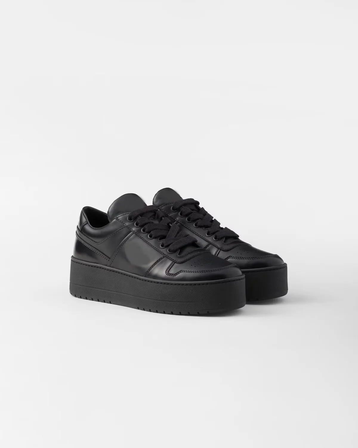 

Women's Downtown Bold Leather Sneakers Black