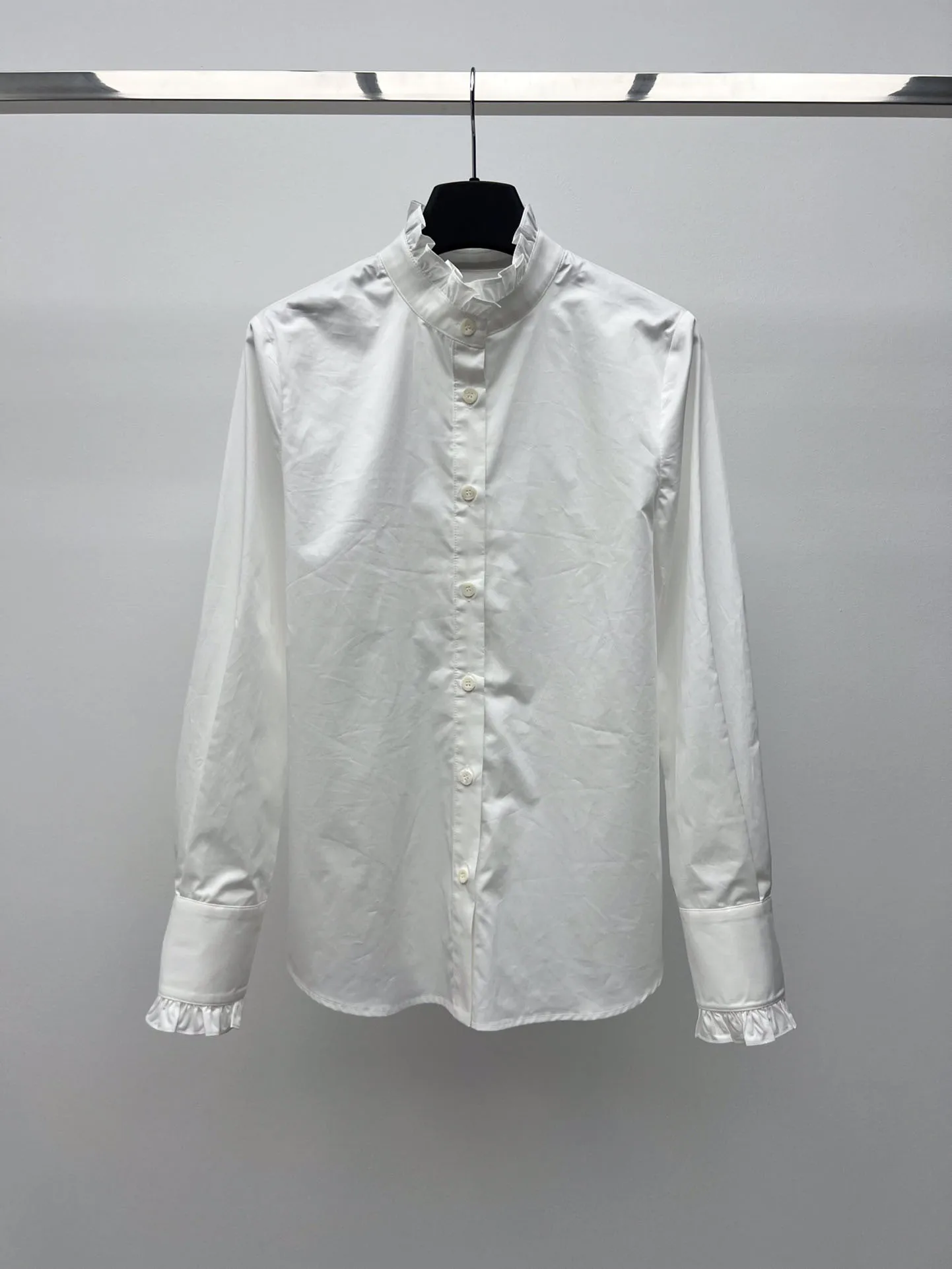 

2024 Spring/Summer New Women's Wear Classic Slim-Fit Cut Lace Pleated Stand Collar Shirt 0420