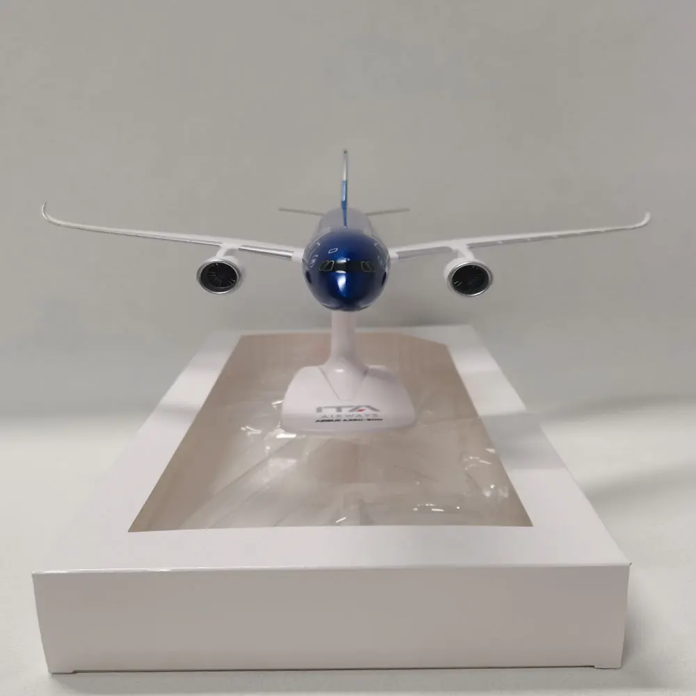 1/200 Scale A350 A350-900 Italy ITA Airline Aircraft ABS Assembly Plane Model Resin Airplanes Model Toy For Collection or Gift