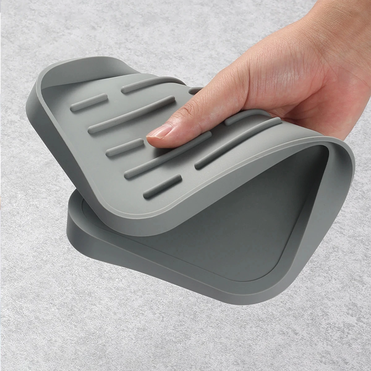 Leeseph Silicone Drain Tray Sink Organizer for Tableware Water Cup Fruit Kitchen Storage Tray Sponge Holder Soap Dispenser