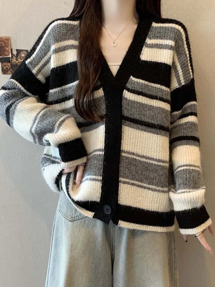 

Loose Fit V-Ne Knitted Cardigan Women's Winter Sweater Outerwear Striped Casual Sle plus Size Comfortable Soft Long Sve