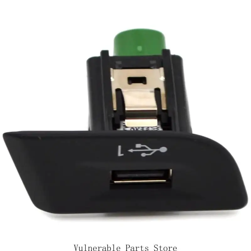 

D0UC Multiple Device Car Fast Charging Module For Q2 SQ2L Rear Featuring Anti Interference Circuit And Ergonomic Design