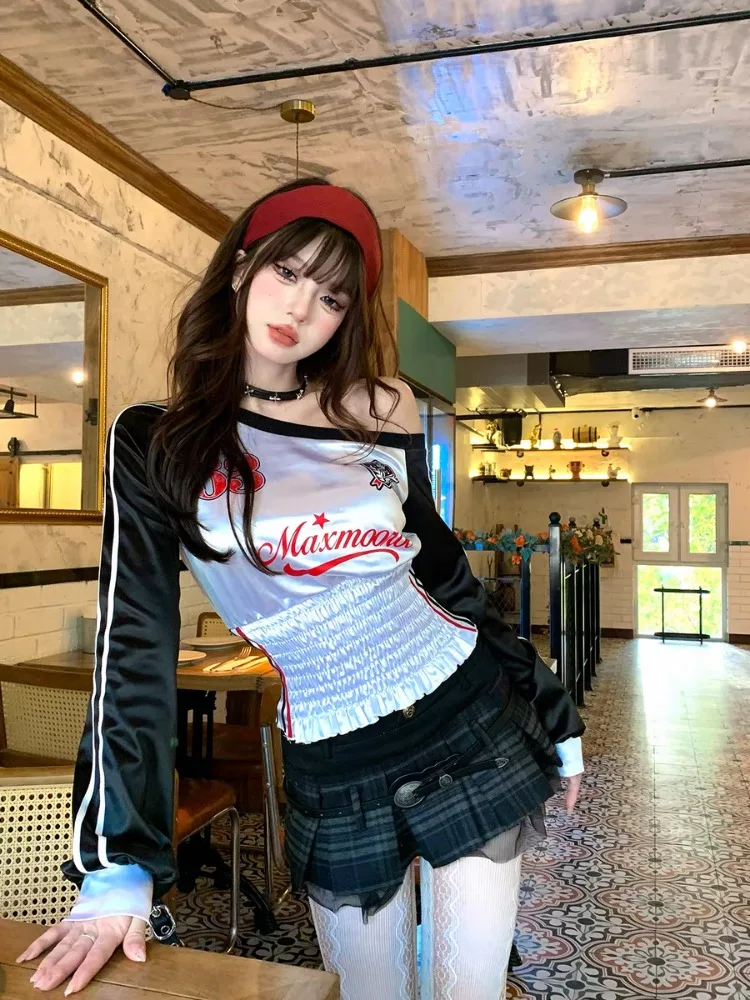 

HOUZHOU Y2k Harajuku Streetwear T Shirts Women American Retro Grunge Sexy Striped Patchwork Slim Tees Tops E-girl Spring 2025