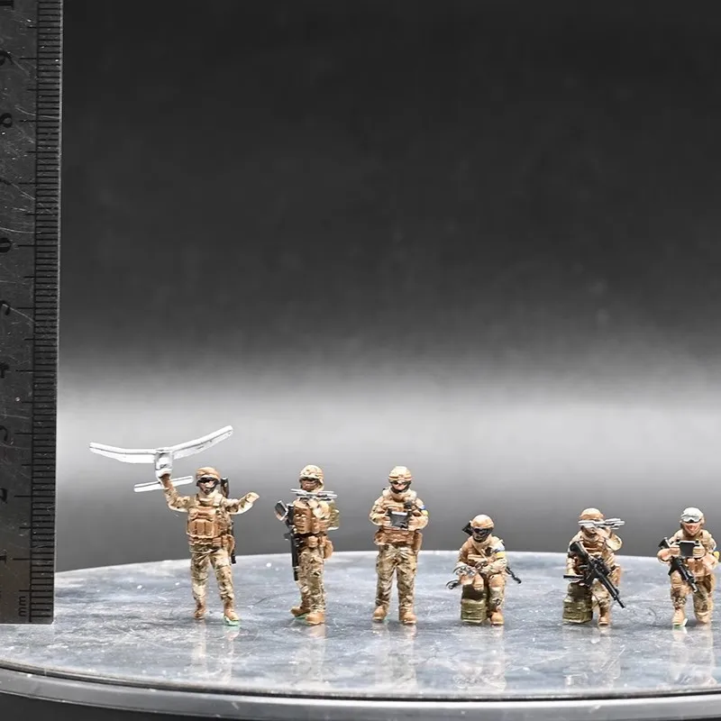 

1:72 Scale Painted Model 6Pcs Ukraine Drone Team Soldiers Action Figure Toys Scene Accessory Doll Collection Gifts Fans