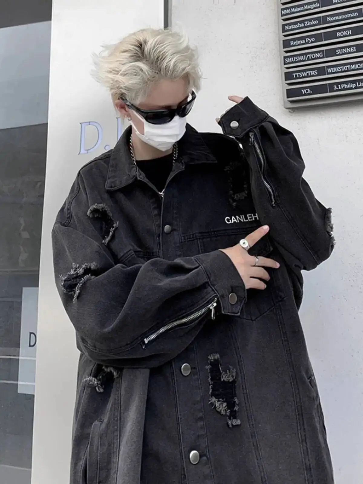 Men's Distressed Denim Jacket Spring Autumn Vintage Loose Denim Coat Streetwear Fashionable Worn Cool Cargo Coat