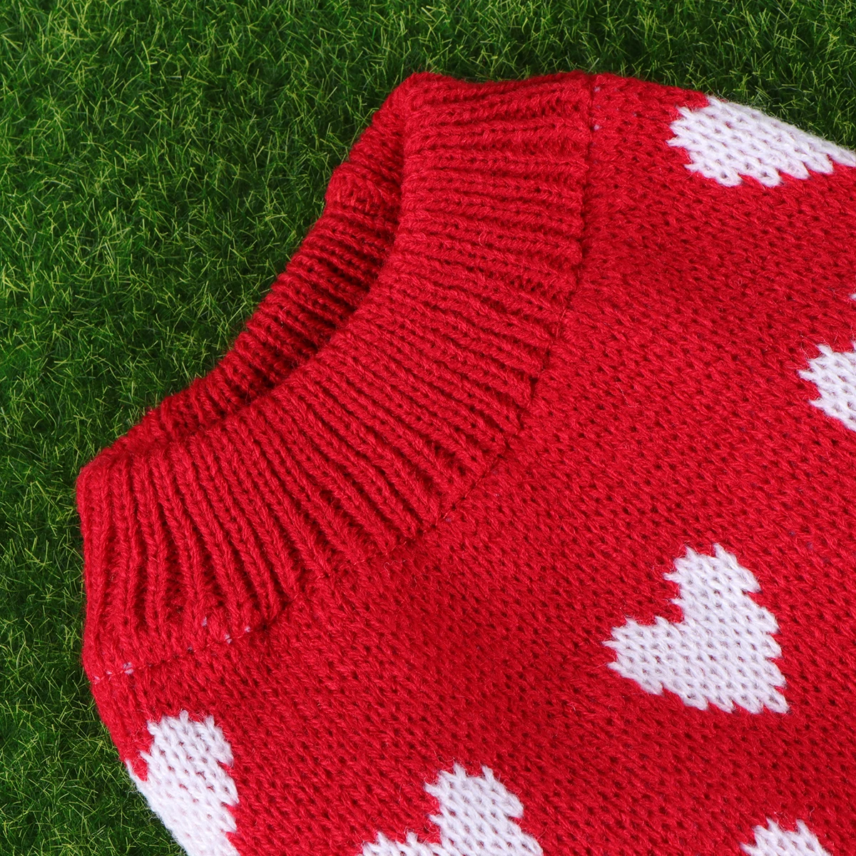 

Dog Skirt Pet Clothes Heart Design Fashionable Puppy Cloth Sweet Adorable Christmas Supplies Shirts Dog Accessories