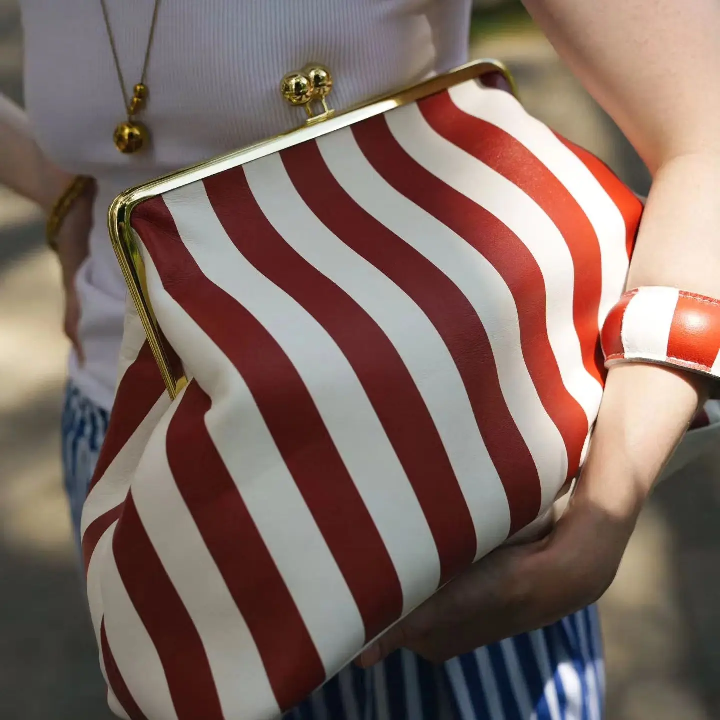 Lost in Vintage Super Big Bag 35x30x20cm Support Customized Purse with Bronze Antique Metal Frame Clutch with Strap Striped Bags