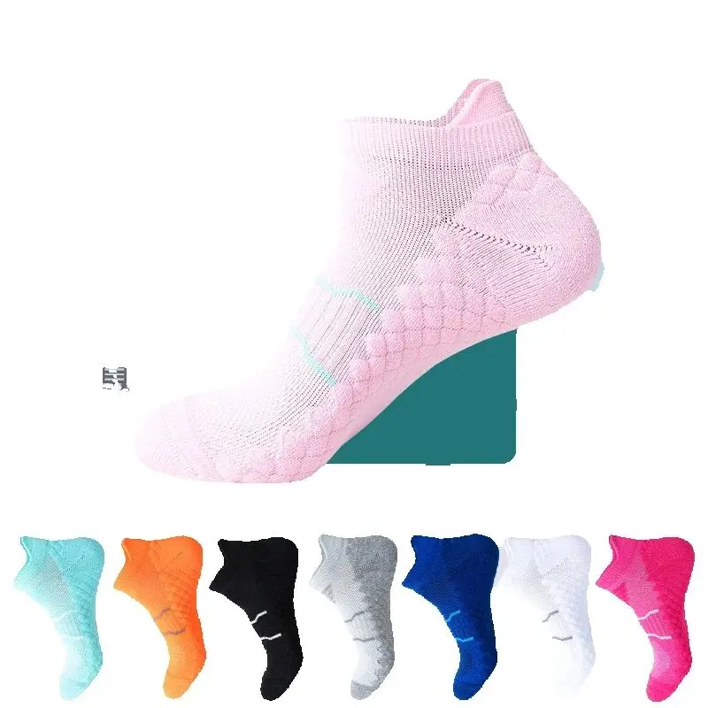 Thick cushion sports socks for men and women, designed speci
