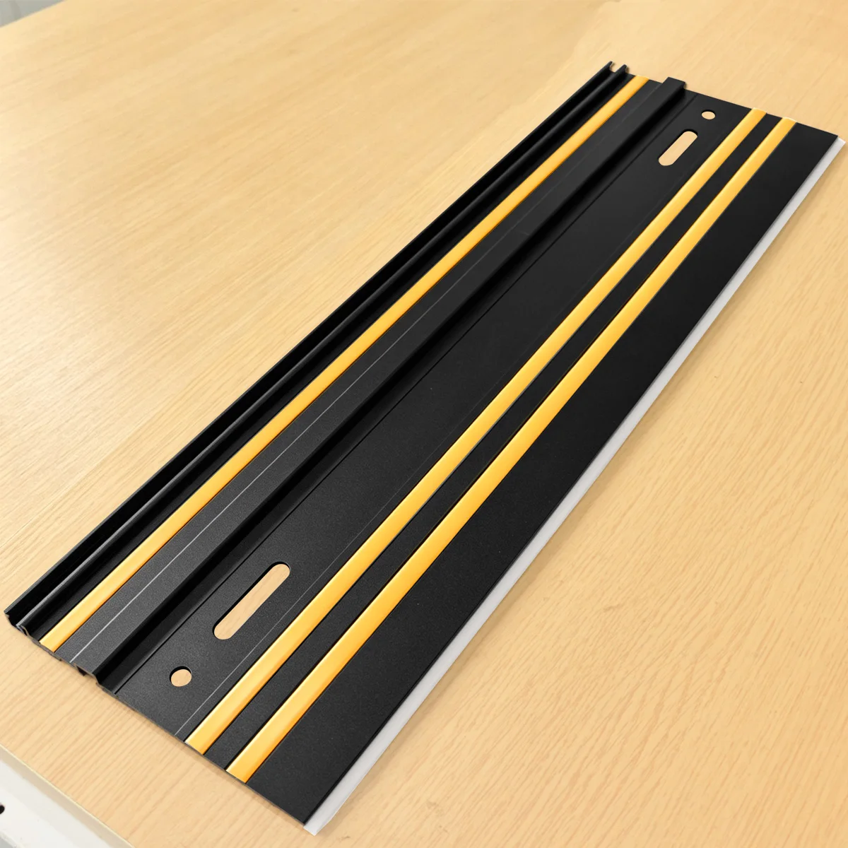 600mm Track Saw Guide Rail Aluminum Cutting Track Rail Compatible with Makita Festool Plunge Saw Woodworking Straight Cut Guide