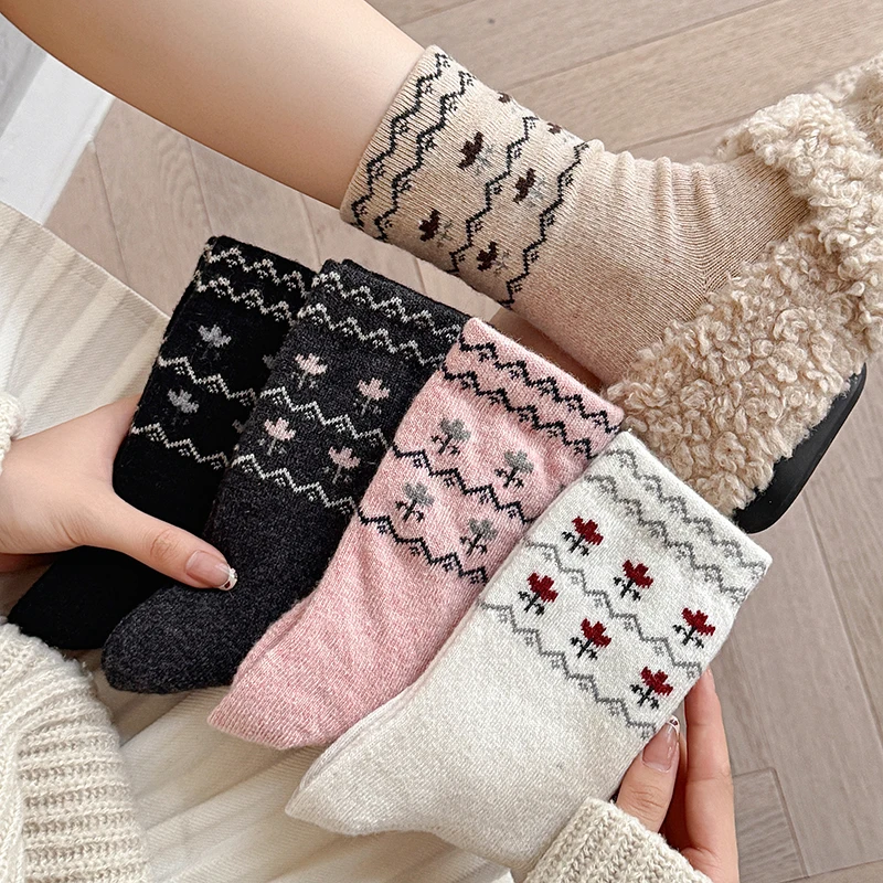الجوارب للنساء الجديدة الموضة زهرة الجوارب الإناث تنفس عادية اتجاهات عالية الجودة لطيف الجوارب مضحك النمط الكوري #1