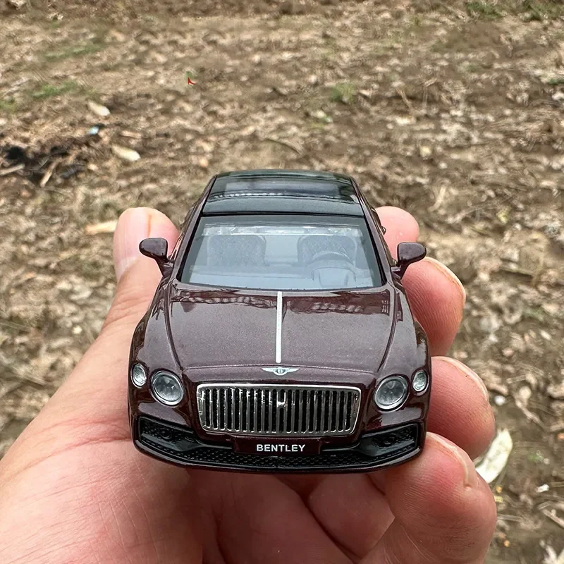 1:47 Bentley Flying Spur Alloy Car Diecasts & Toy Vehicles Car Model Miniature Scale Model Car Collect Ornaments For Children