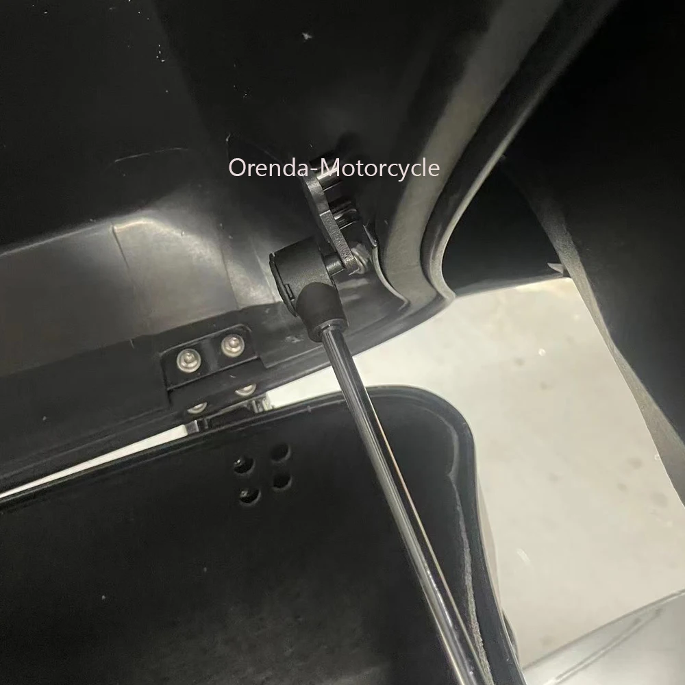 ل هارلي بجولة CVO الطريق الإنزلاق شارع الإنزلاق الطريق الملك 2014-2023 دراجة نارية الملك المفروم حزمة الجذع دعم قضيب الخلفي الهيدروليكي