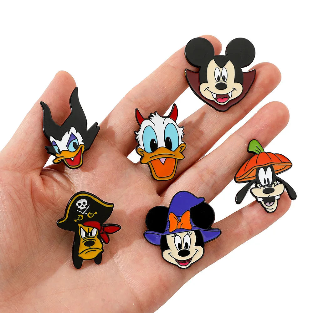 Disney Minnie Brooch  Action Anime Figures Badge of Metal Bag Accessories Halloween Children Birthday Gift for Friends Cute Pins