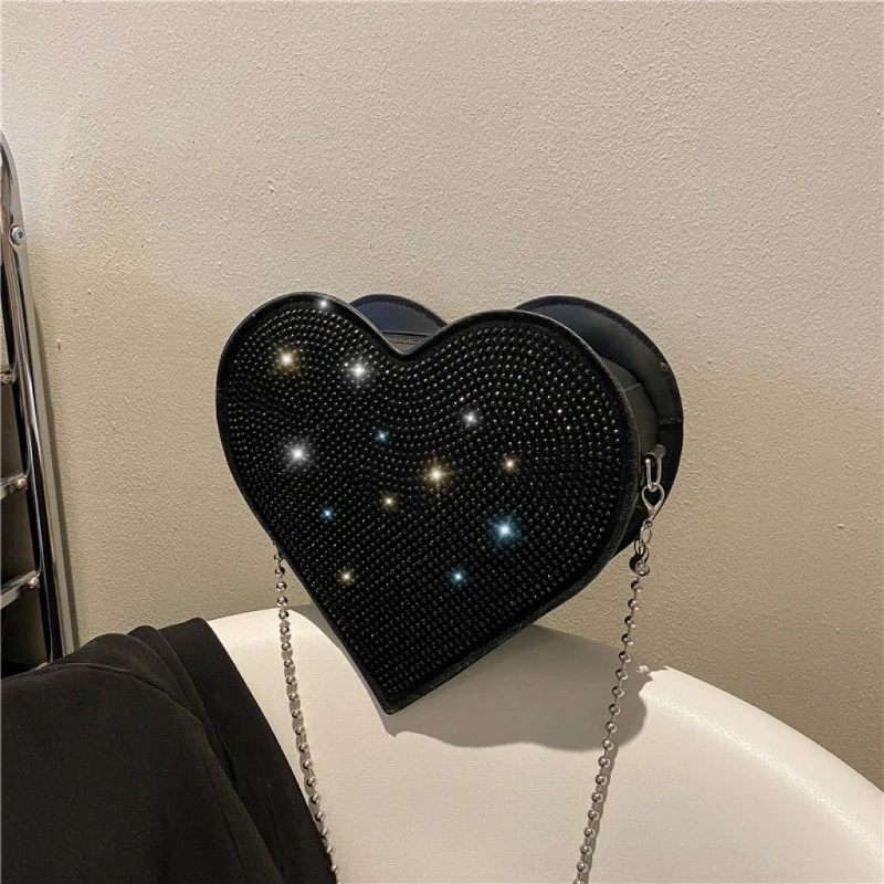 

TRAVEASY Summer Fashion 2024 Heart-shaped Shoulder Bags for Women Casual Diamonds Chain Female Crossbody Bags Messenger Bags