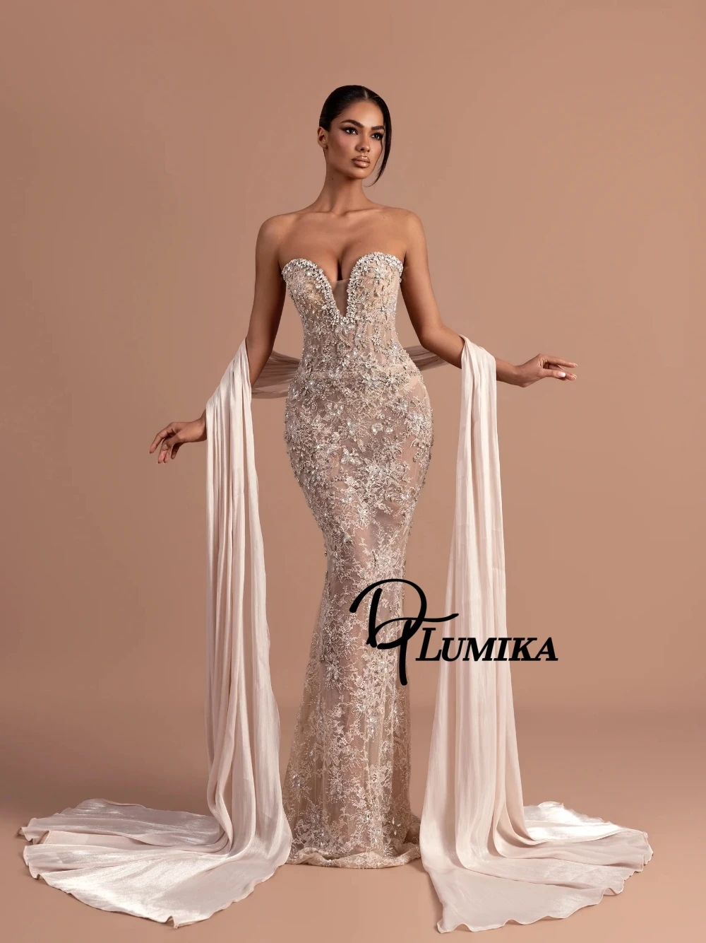 Newest Illusion Mermaid Evening Dress Dainty Crystals Lace Cocktail Gown With Cape Fashionable Luxury Customized Prom Wear