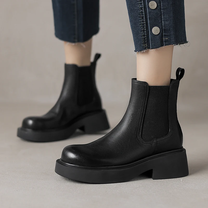 2024 New Genuine Leather Winter Women Boots Brogues Platform Motorcycle Boots Ankle Boots Retro Cowhide Slip-on Ladies Shoes image 5