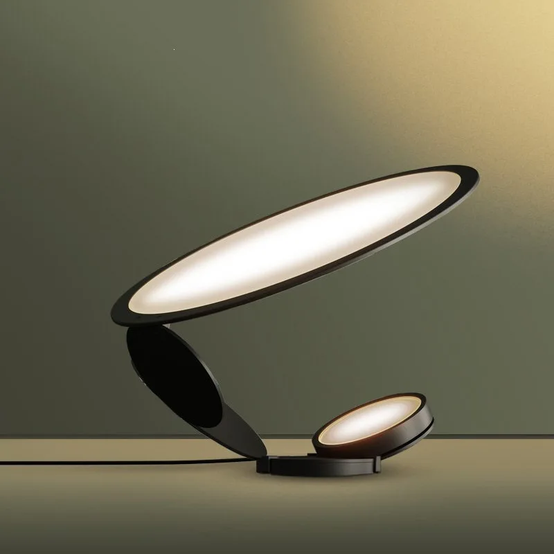 Nordic Postmodern Creative Floor Lamps Rattlesnake Designer Model Room Hotel Bedroom Interior LED Table Desk Lights Decoration