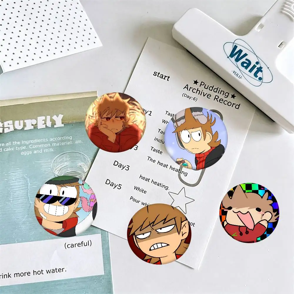 Game Anime Eddsworld Tord Round Badge Lapel Pin Backpack Clothing Jewelry Accessories Gift Brooch
