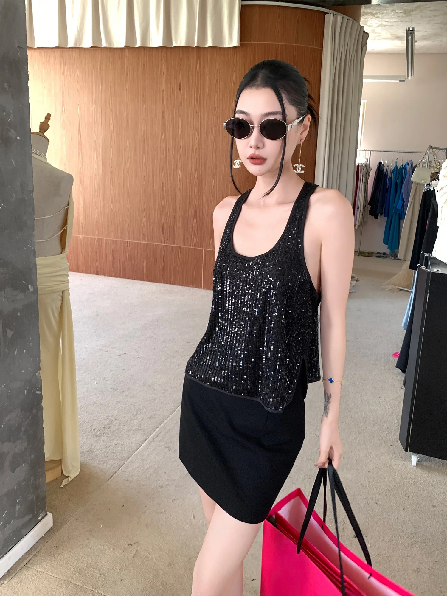 

Женский укороченный жилет DONGNI3 с пайетками и U-образным вырезом, модный, сексуальный, для повседневной носки, из полиэфирного волокна, верхняя одежда, женский топ