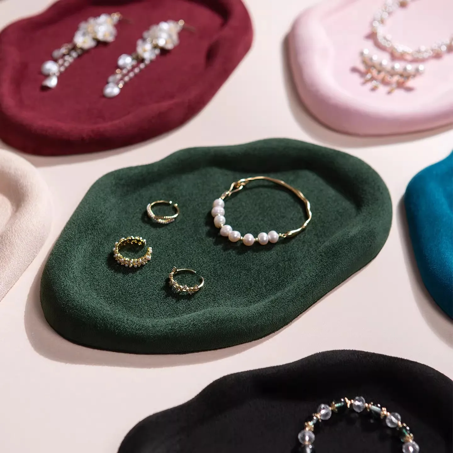Creative Velvet Jewelry Display Stand for Necklace Earrings Rings Hairpins Headwear Storage Tray Photography Props