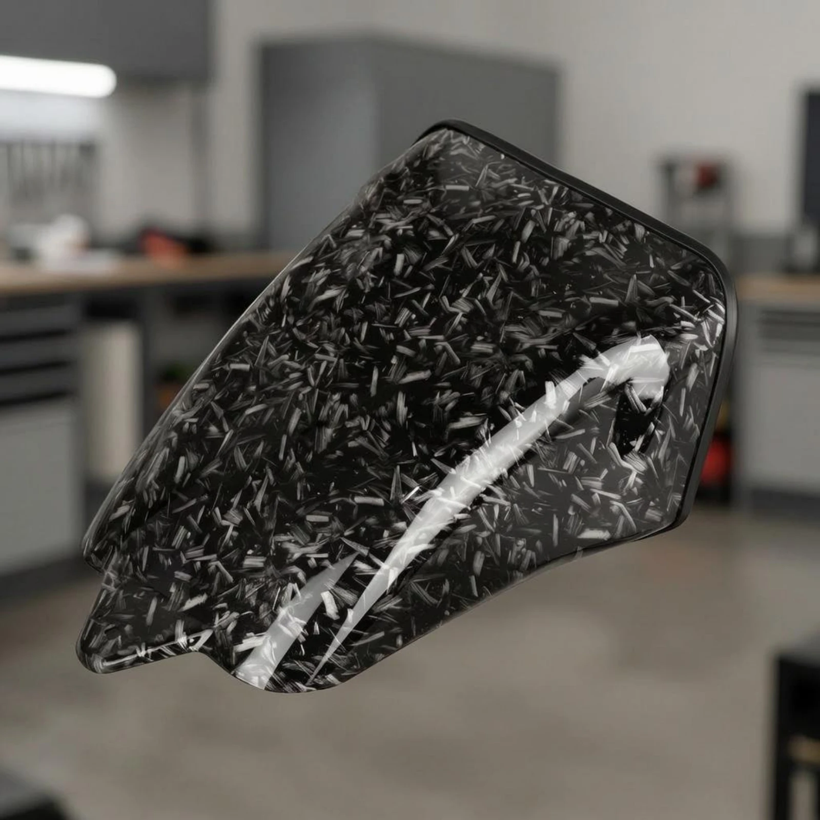 

Rear Seat Cowl Hump Forged-Carbon Style Harley Touring Seat Cowl Hard Shell Shock Resistant