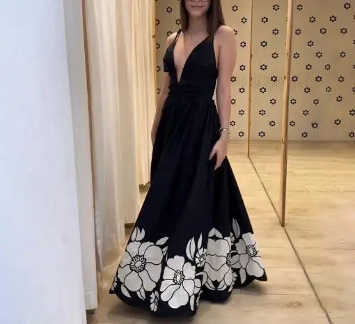 

Summer Dress Woman 2025 Beach Fashion New V-Neck Tight High Waisted Sleeveless A-Line Dress Backless Pleated Dress for Women