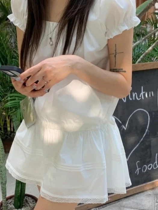 夏 美しい 半袖 レディース ワンピース 韓国風 花柄 レース スプライシング 通勤スタイル 白 ショートスカート エレガント