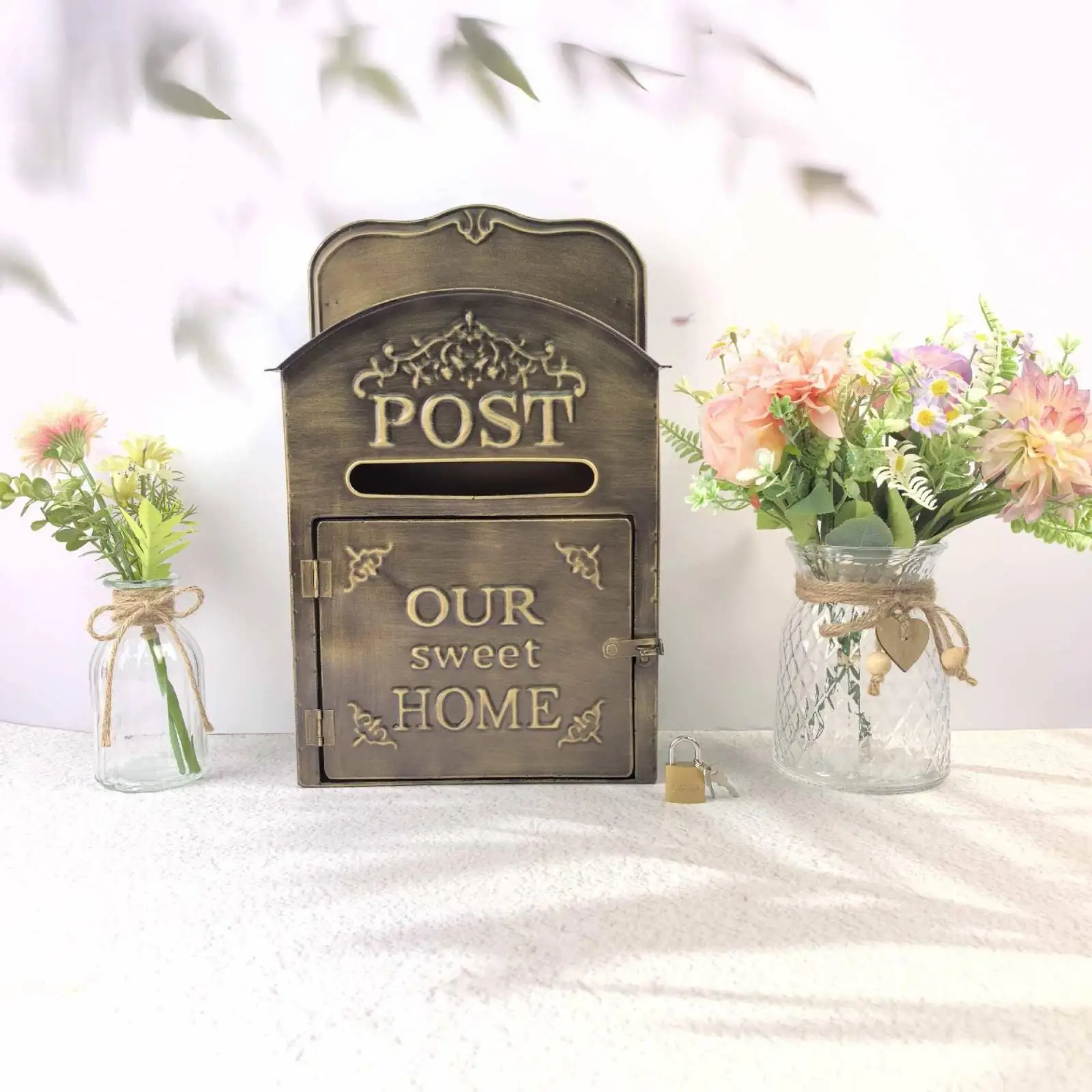 Vintage Mailbox Ornamental Mailbox with Latch Decorative Wall-Mounted Letterbox for Homeowners, Courtyard, Entryway