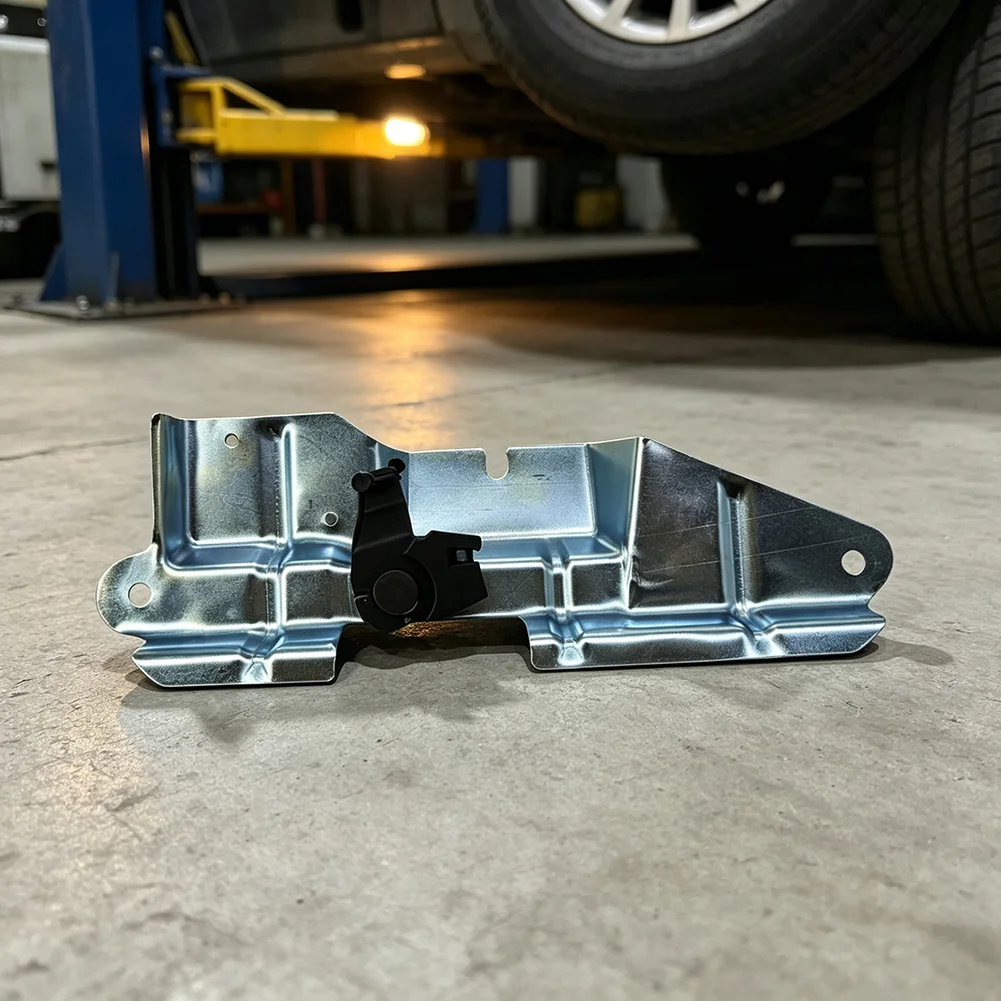 Silver Trunk Lock Actuator Bracket Anti-rust Coating Finish Direct Bolt-on Replacement Precision Engineered Fit For Bora Classic