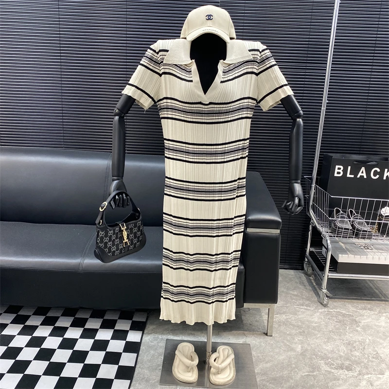 

New 2022 fashion Designer new style Famous brand Retro Slim Temperament dress turndown collar French stripe knitting Dress