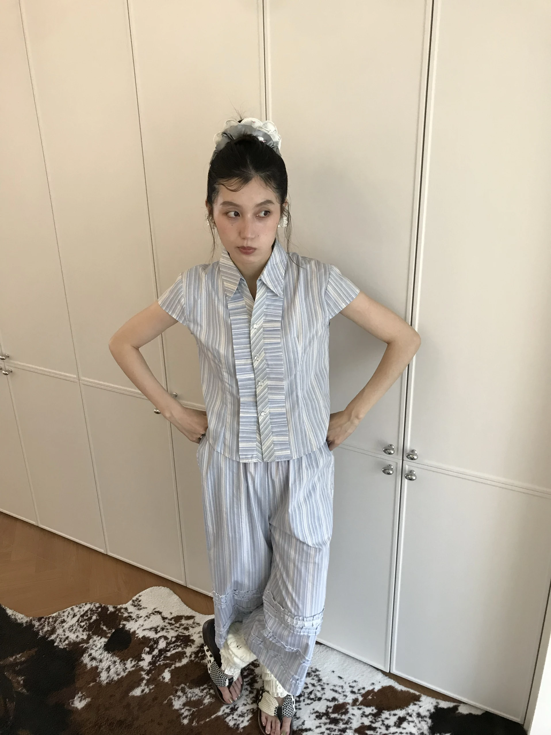 

Милая летняя рубашка в полоску с оригинальным дизайном, свободного кроя, с воротником и пуговицами, из хлопка, для повседневной носки, с принтом «Любовь и мир».