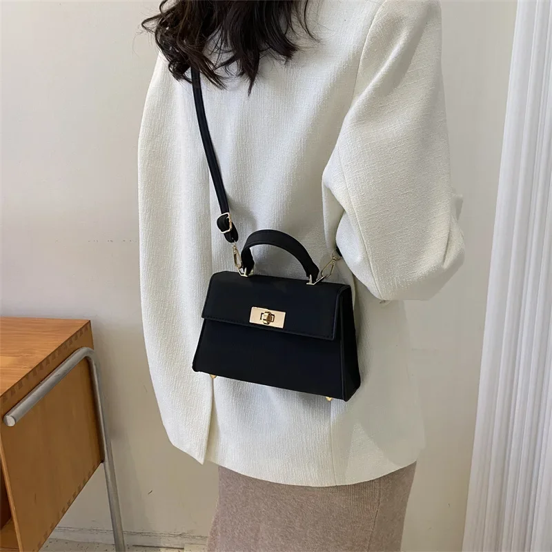 Bag Women\'s Bag New 2023 Spring Fashion Crossbody Simple Commuter Bag Trendy Korean Simple Shoulder Popular Bag