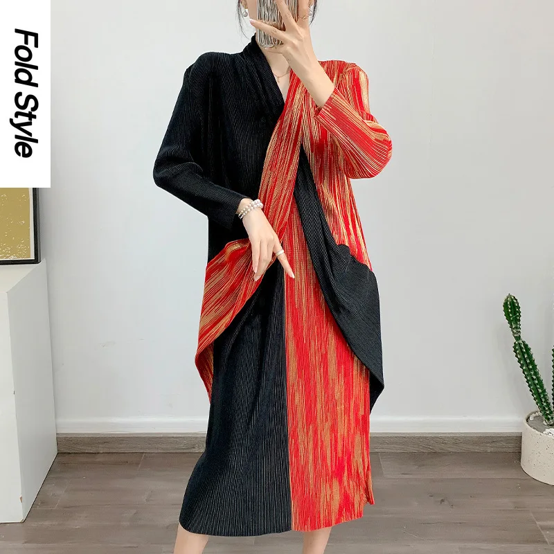 

2024 Spring/Summer New Wrinkled, Western Style, Slim Long Skirt, High Grade, Elastic, Temperament, Slim Fit Splicing Dress