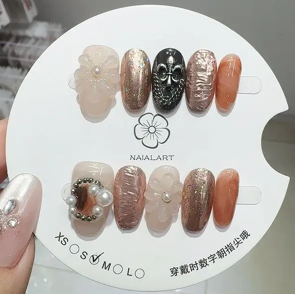 

10PCS Retro Brown Short Oval Handmade Press on Nails 3D Flower Pearl Glitter French Fake Nails Metallic Golden Wearable Manicure