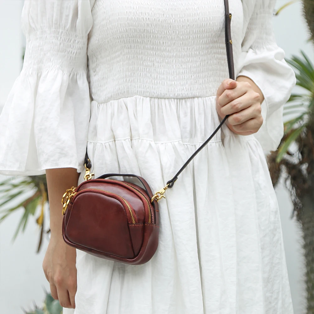 Genuine Leather Women's One Shoulder Crossbody Bag Simple Mobile Phone Bag Plant Tanned Leather Lightweight Handbag for Women