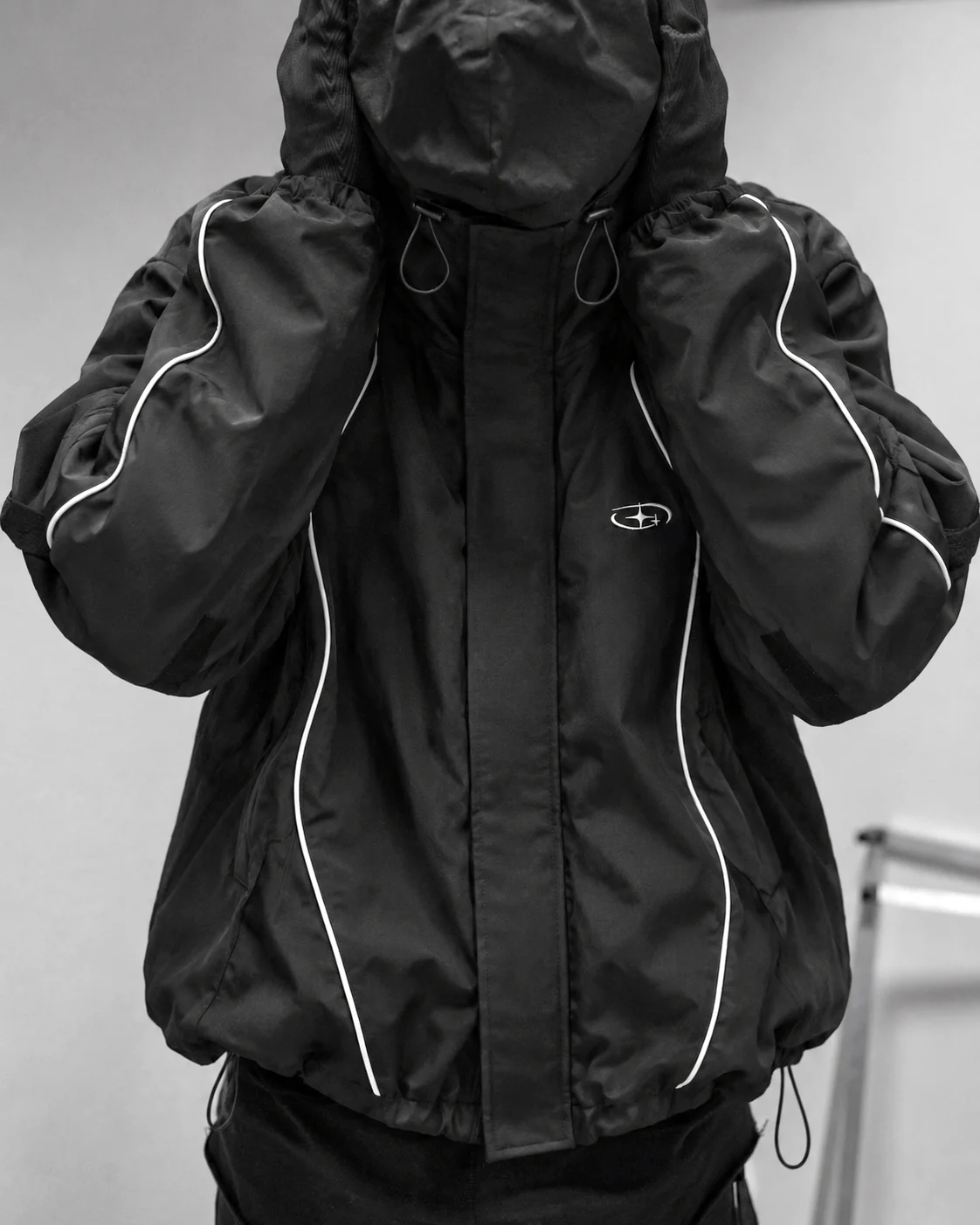 Windbreaker Men Zip - Мужская ветровка оверсайз с капюшоном в