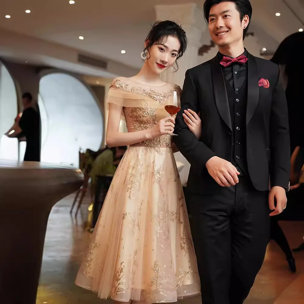 

Вечернее платье цвета шампань, женское, новинка 2024 года, с богатой отделкой, для банкетов, на одно плечо, в стиле принцессы, для ведущей, бальное платье