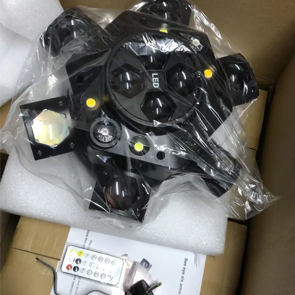 Remote Control DJ Lighting 150W LED Bee Eye Moving Head Light Flash Effect Light with White Yellow Strobe Beam for Night Club