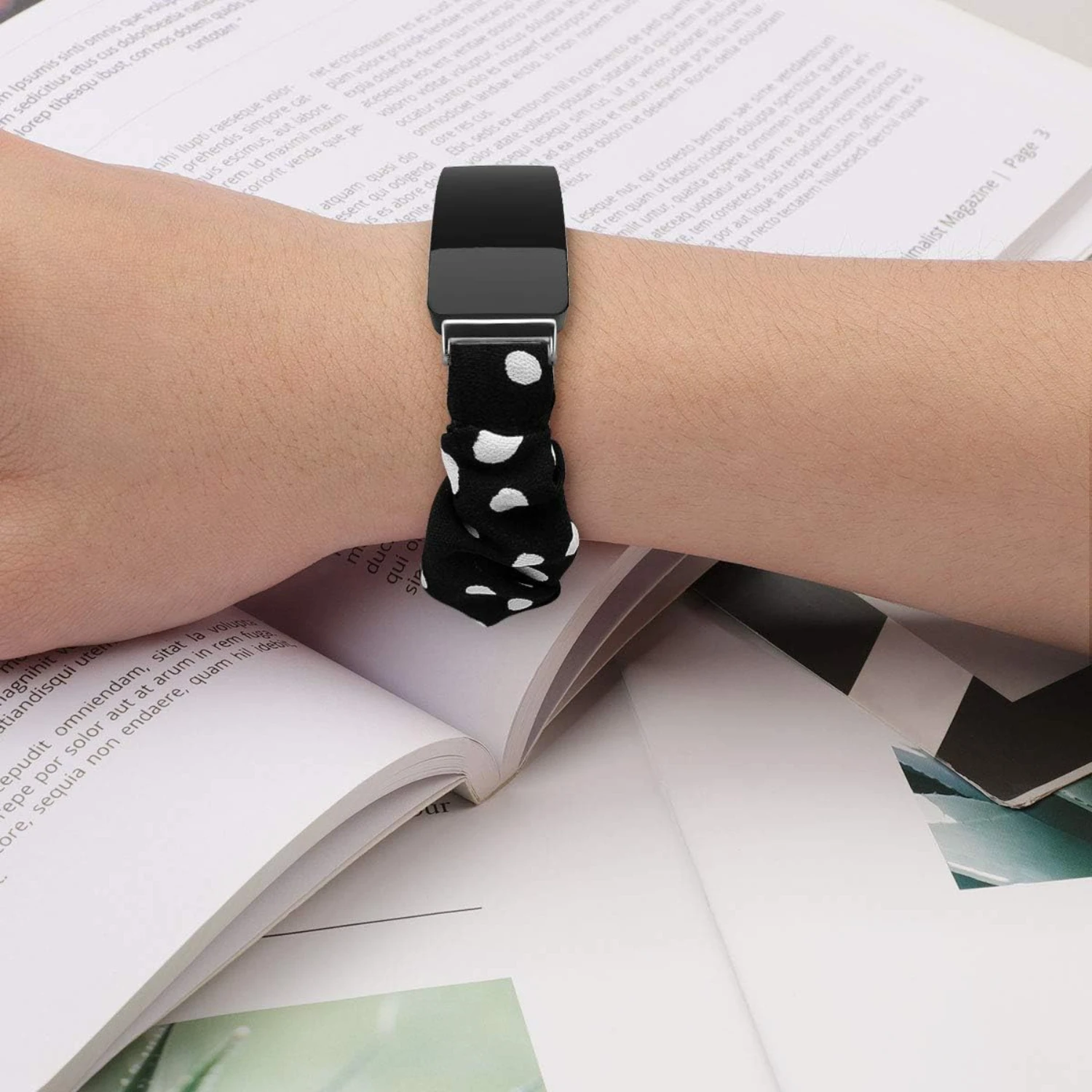 قم بترقية روتين التمرين اليومي الخاص بك باستخدام هذه الأشرطة الفاخرة والمتينة ذات الجودة العالية. مصممة لإضافة لمسة من sophistica