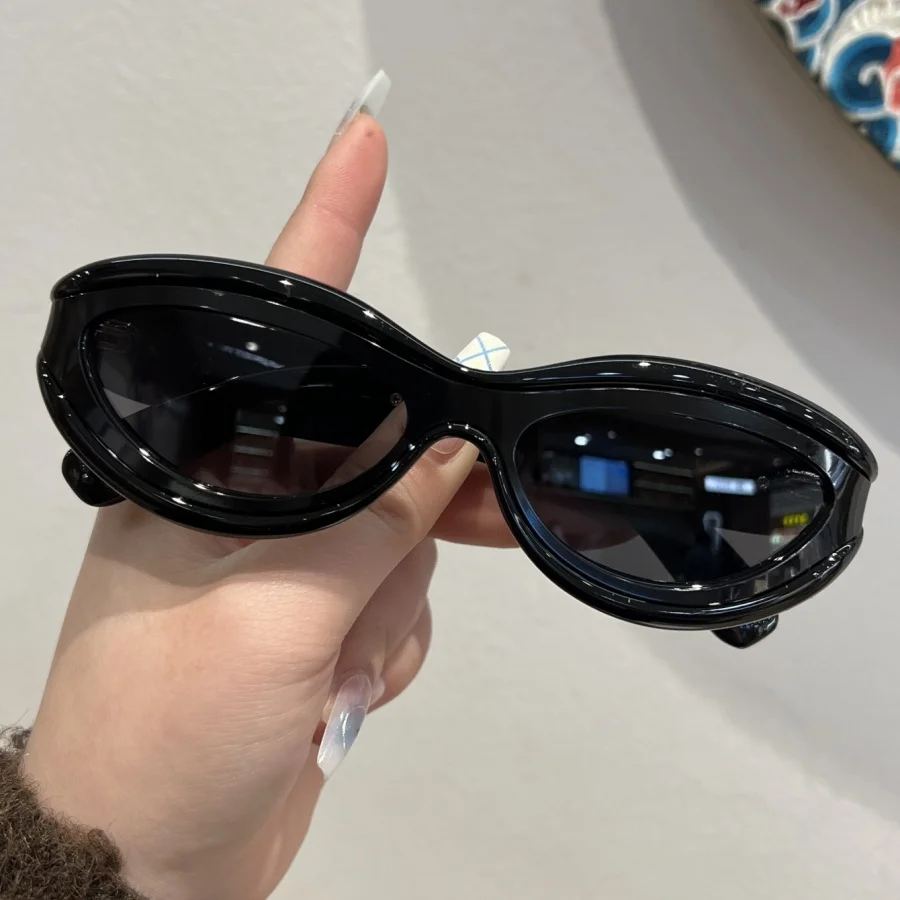 1Pc Unisex Fashion Glasses New High-End Retro Cat Eye Y2K Personality Trendy Niche Design Street Photography Holiday Gift Daily image 2