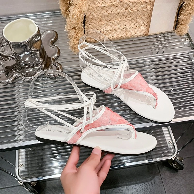 Modische Kreuzschnür-Zehensandalen für Damen – Sommer 2026 Neuheit im Urlaubsstil mit Metallschnalle und römischen Flachabsätzen