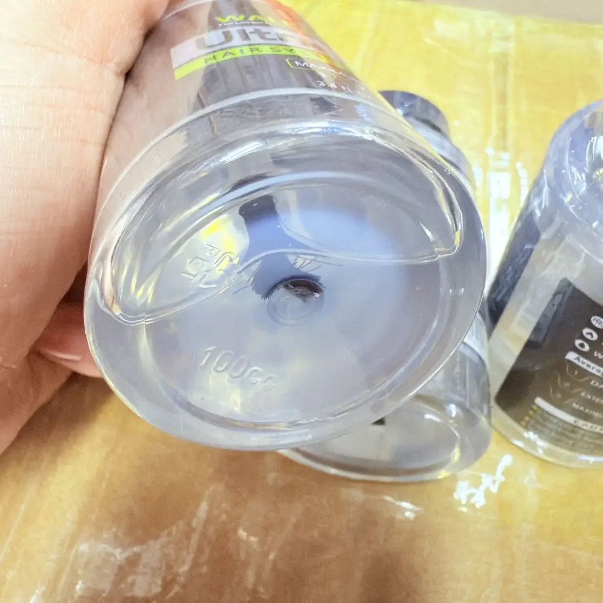 

Walker Tape Ultra Hold lace glue 3.4oz/101ml waterproof walker lace hair glue adhesive super glue for lace wig/toupee/closure