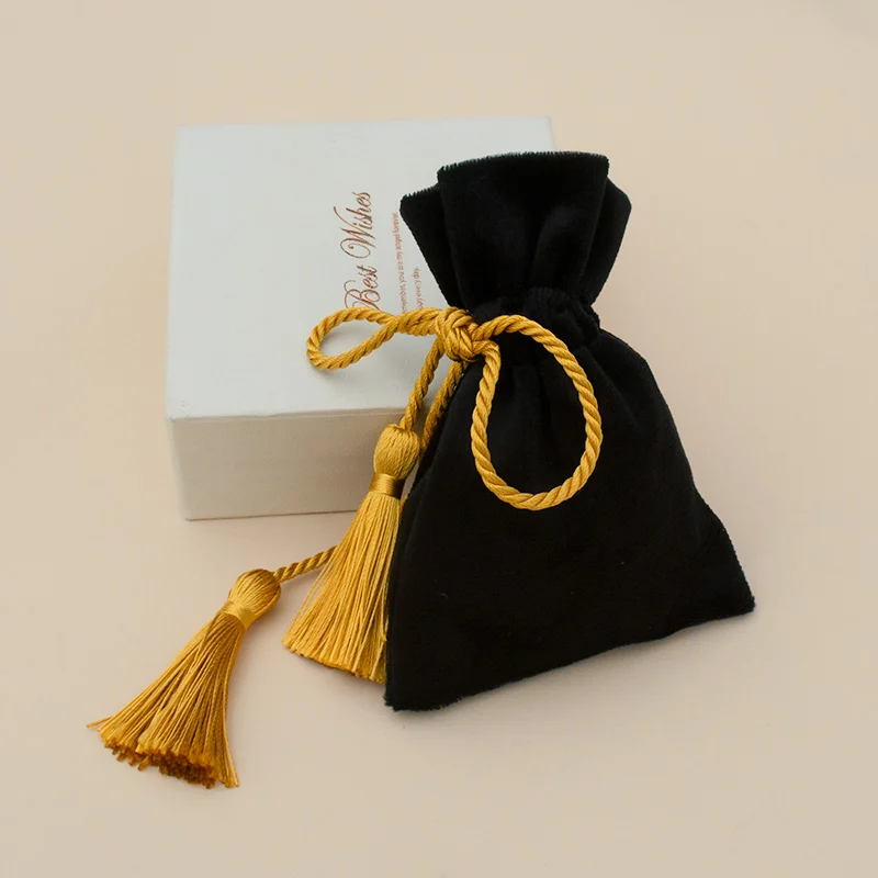 Velvet Tassel Gift Bags 8x10cm (3x4inch) 10x15cm 13x17cm Pack of 50 Eyelashes Flannel Packaging Pouches Jewelry Dust Sack