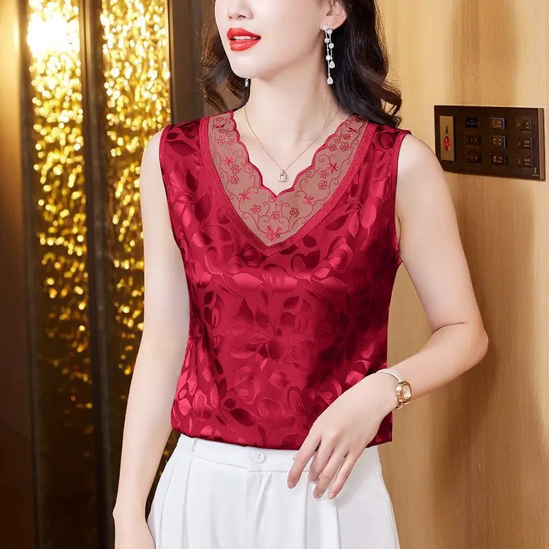 Elegant V-Neck Printed Sleeveless Lace Satin T-Shirts Women's Clothing 2025 Summer New Loose Office Lady Tank Top Chic Tee Shirt